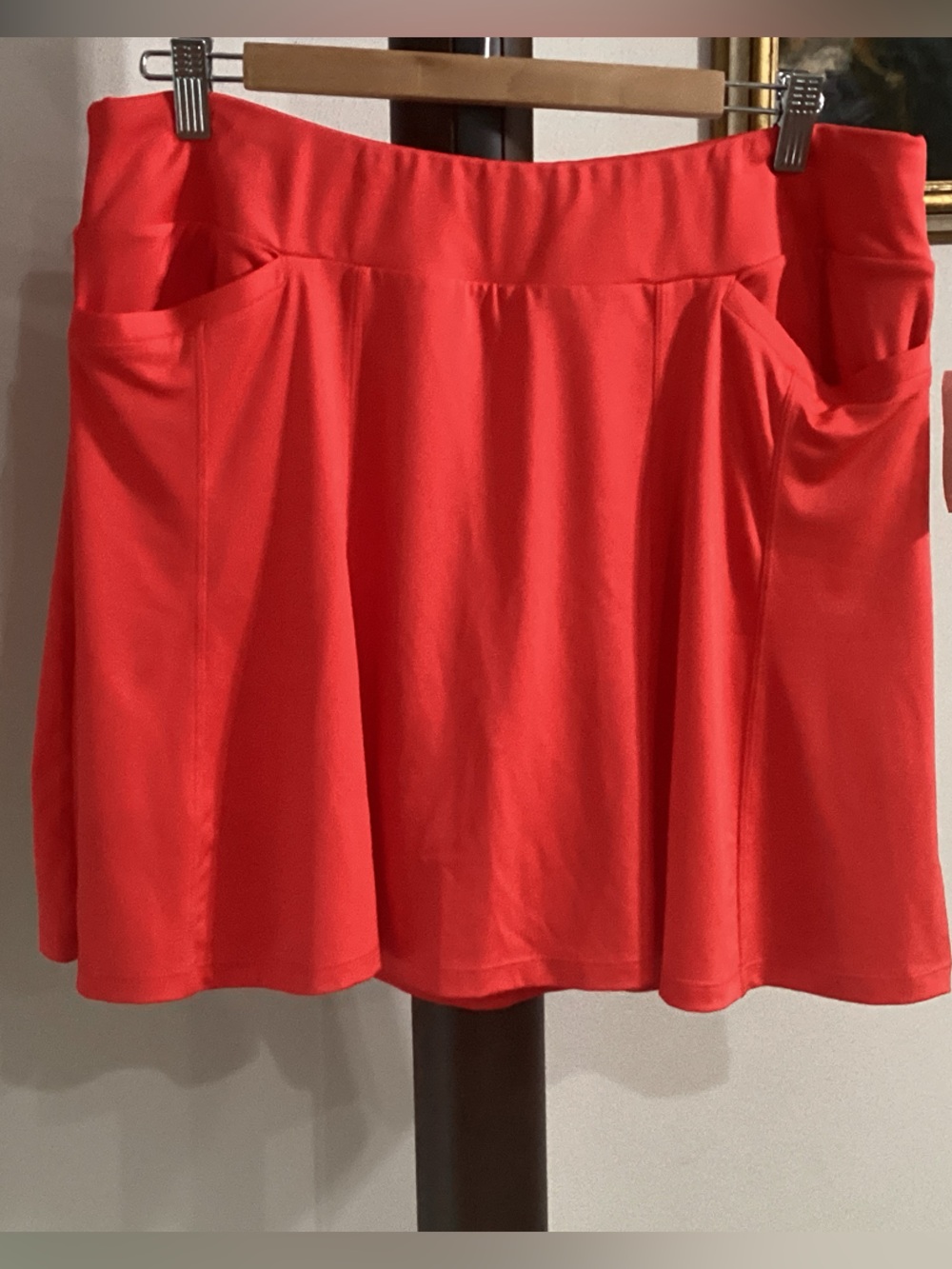 Tail Women’s High-Waist Red Skater Shorts